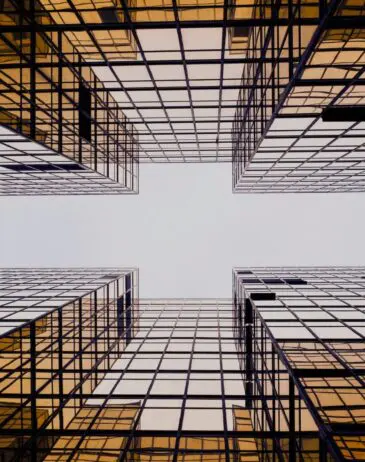 Voluntary liquidation and strike off of solvent Cayman Islands companies